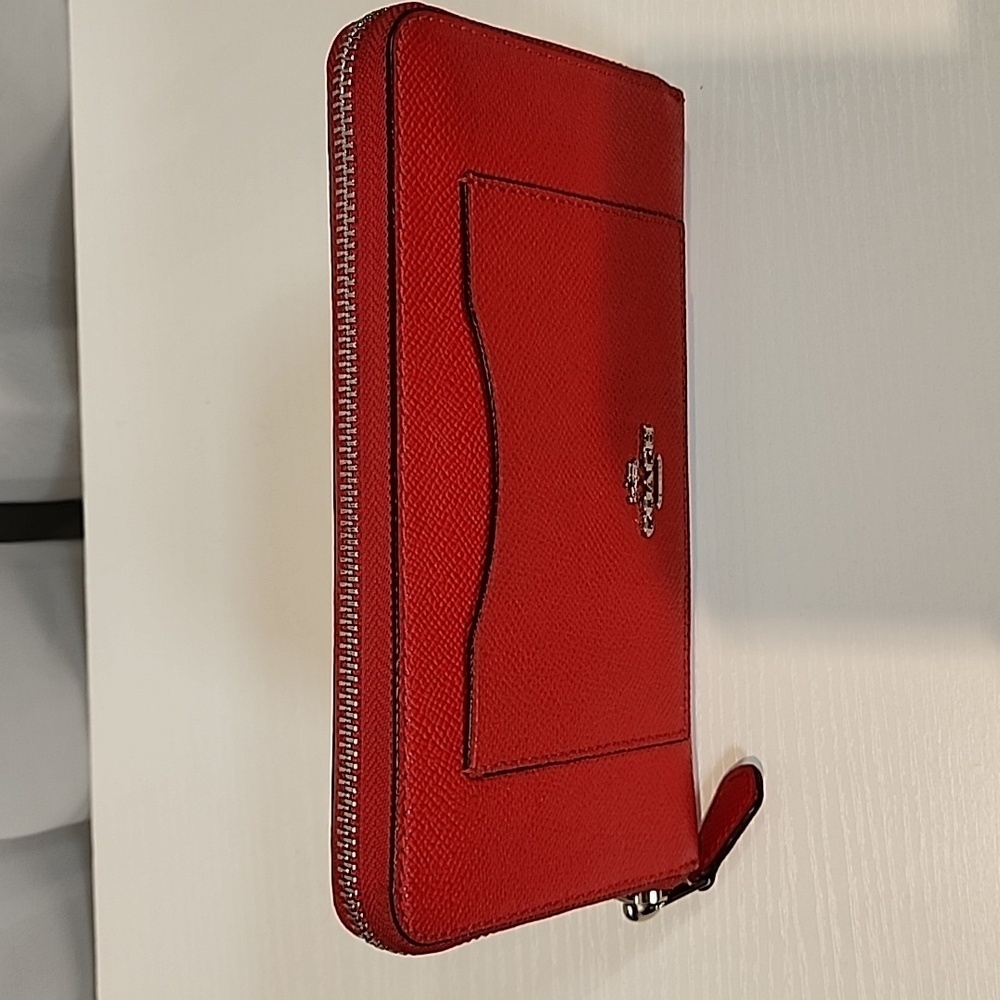 Coach Accordian Zip Wallet - Picture 2 of 9